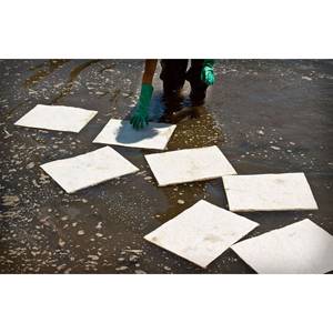 15" x 19", Brady Worldwide Inc. ENV300 ENV® Absorbent Pad, Meltblown Polypropylene