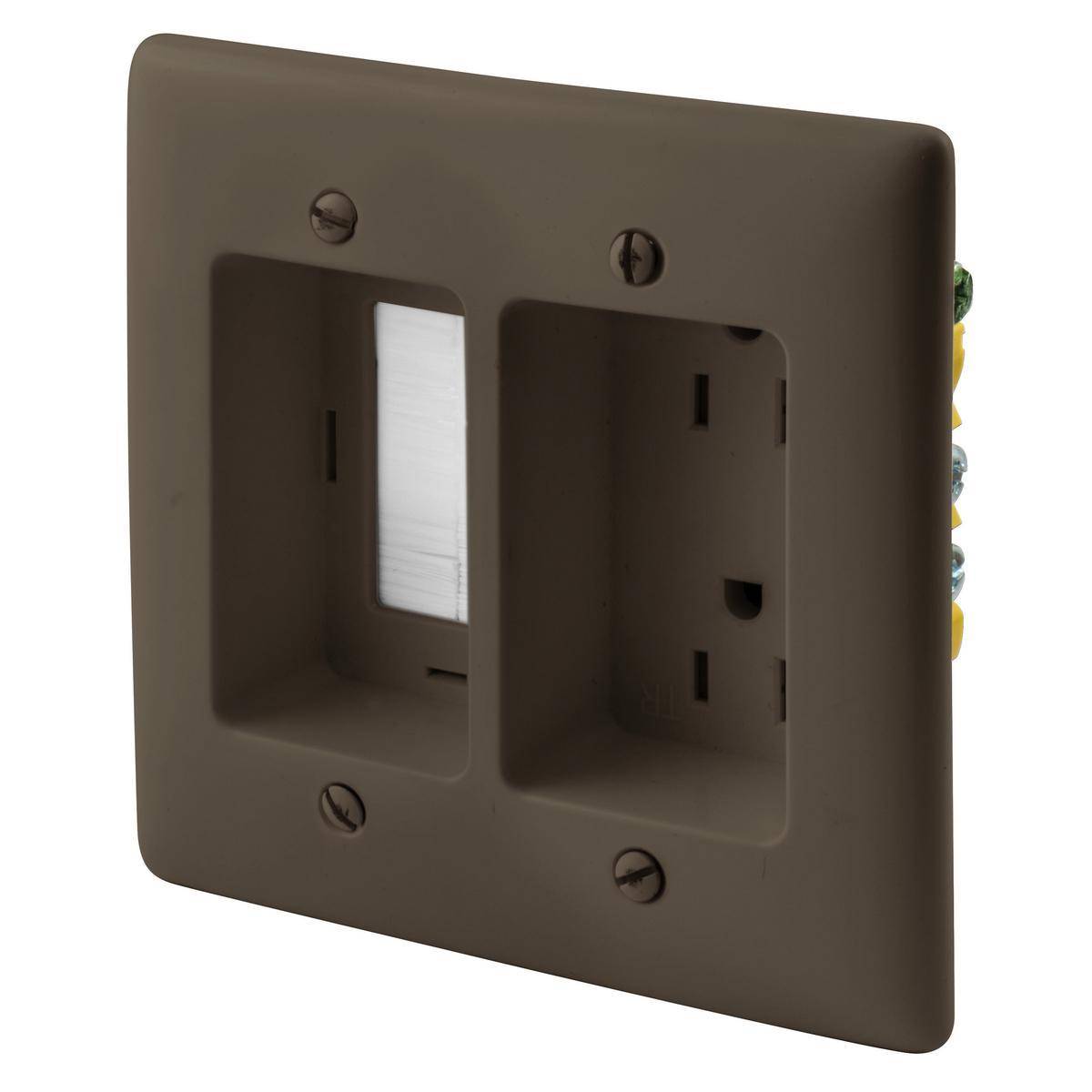 PREMISE WIRING tradeSELECT® RR1512 2-Gang Duplex Standard Tamper Resistant Recessed Receptacle, 125 VAC, 15 A, 2 Poles, 3 Wires, Brown