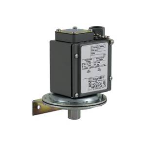 Square D™ 9016GAW21 Electromechanical Vacuum Switch, 0 to 28.3 in, 100 psi Response, 2NO-2NC/DPDT Output, 480 VAC