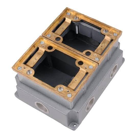 Steel City® 642-1 640 Fully Adjustable Flush Service Floor Box, Cast Iron, 74 cu-in Capacity, 2 Gangs, 5-1/2 in L x 7 in W x 3-5/8 in H
