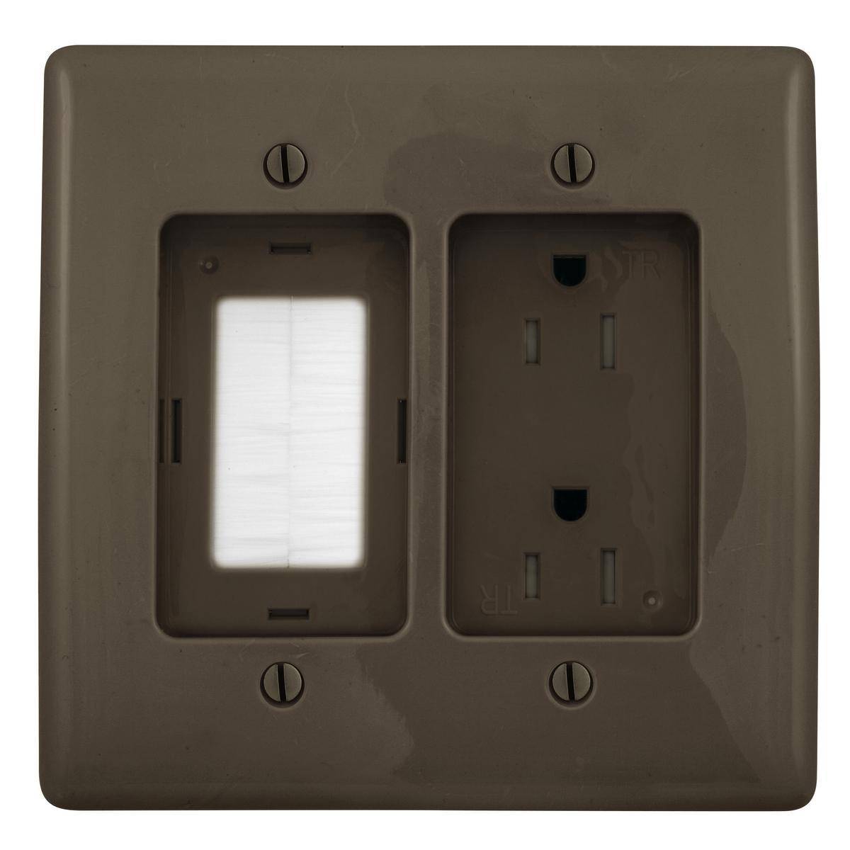 PREMISE WIRING tradeSELECT® RR1512 2-Gang Duplex Standard Tamper Resistant Recessed Receptacle, 125 VAC, 15 A, 2 Poles, 3 Wires, Brown